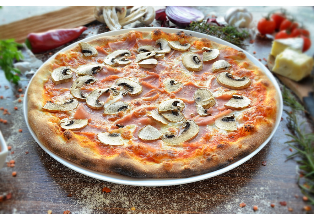 Pizza Prosciutto E Funghi